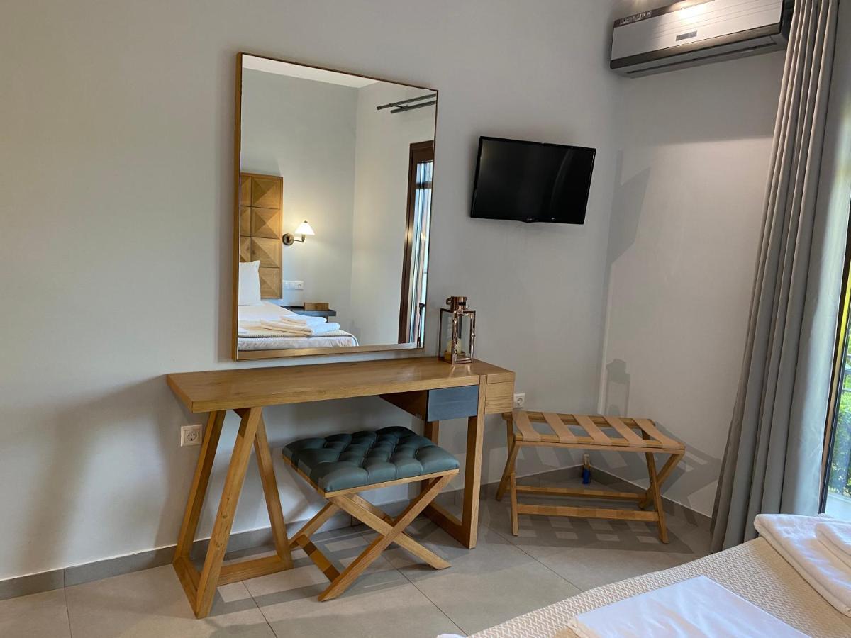 Villa Xanthippi Agia Paraskevi  Bagian luar foto