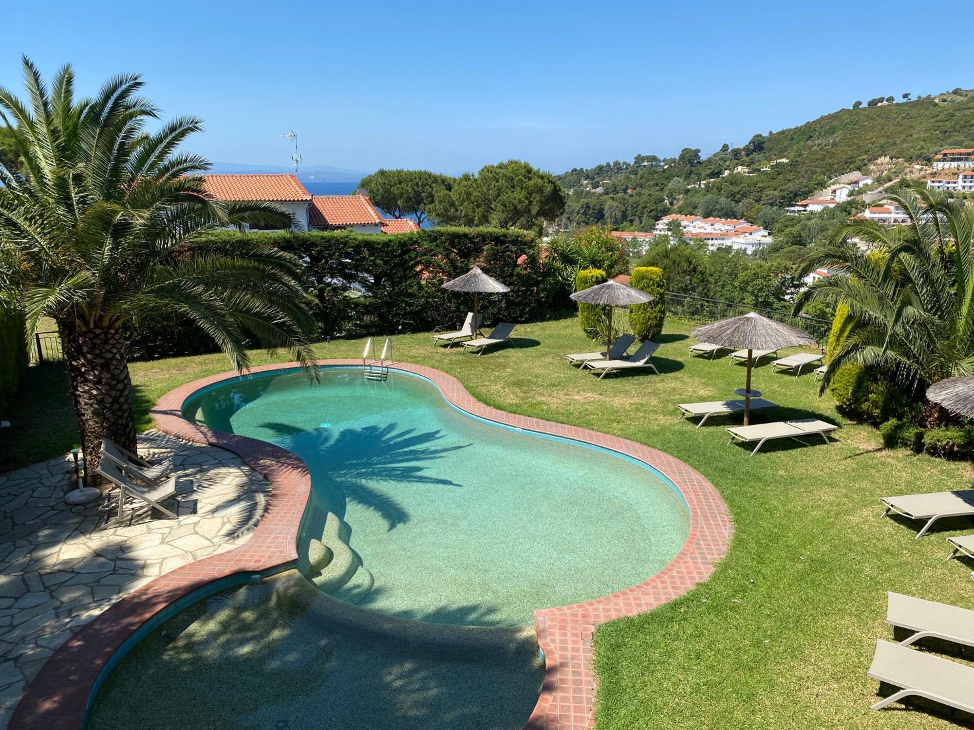 Villa Xanthippi Agia Paraskevi  Bagian luar foto