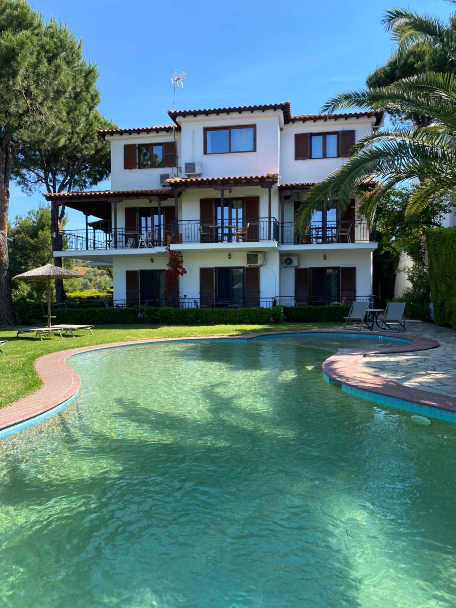 Villa Xanthippi Agia Paraskevi  Bagian luar foto